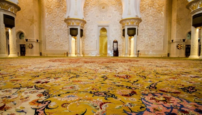 بزرگترین فرش دستباف ایران در مسجد شیخ زاید در ابوظبی امارات